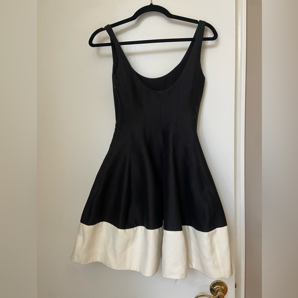 Festive beautiful Halston Heritage dress